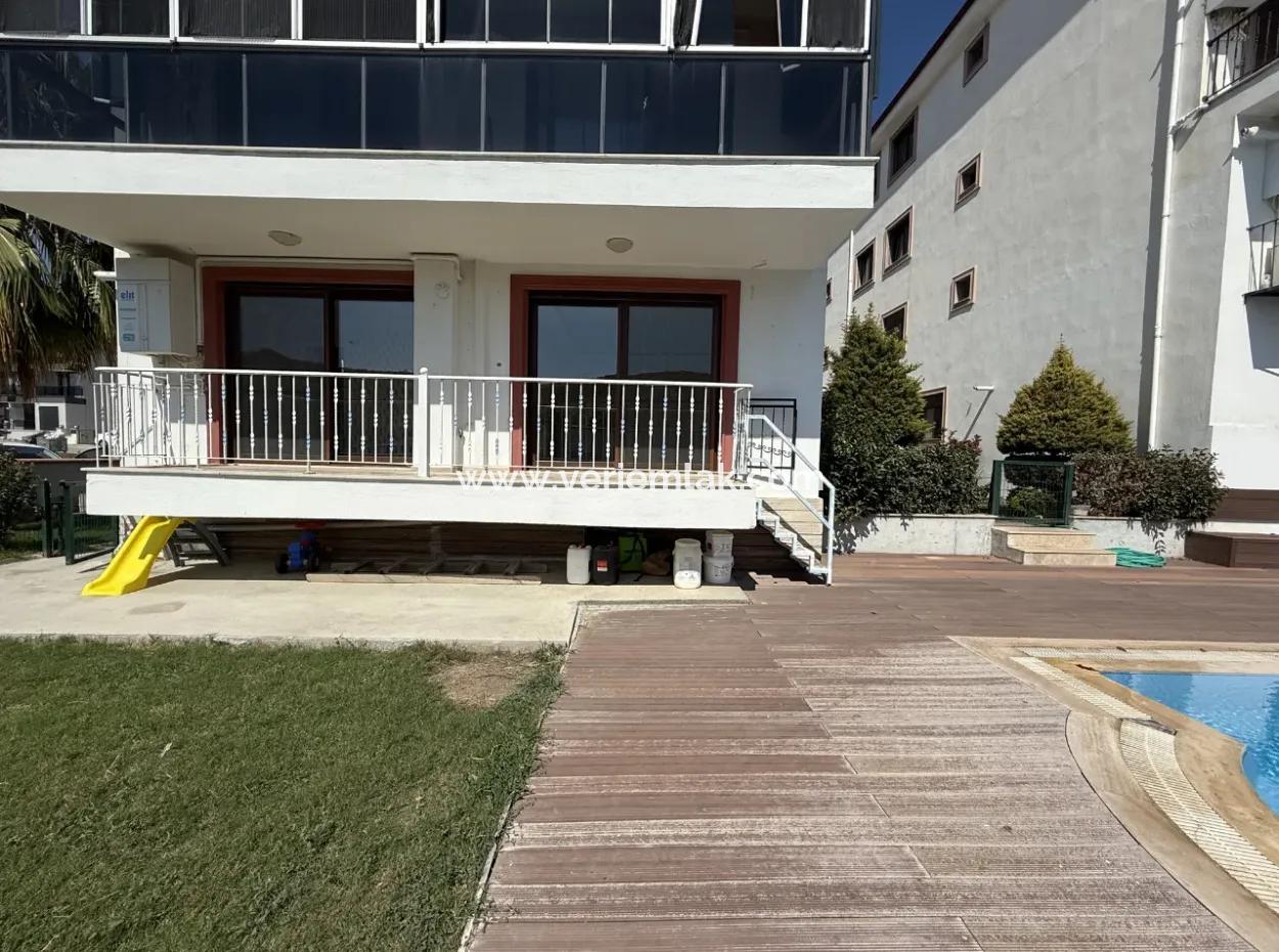 4 2 Duplex Flats For Sale In A Complex With Pool In Seferihisar Çolakibrahimbey Neighborhood