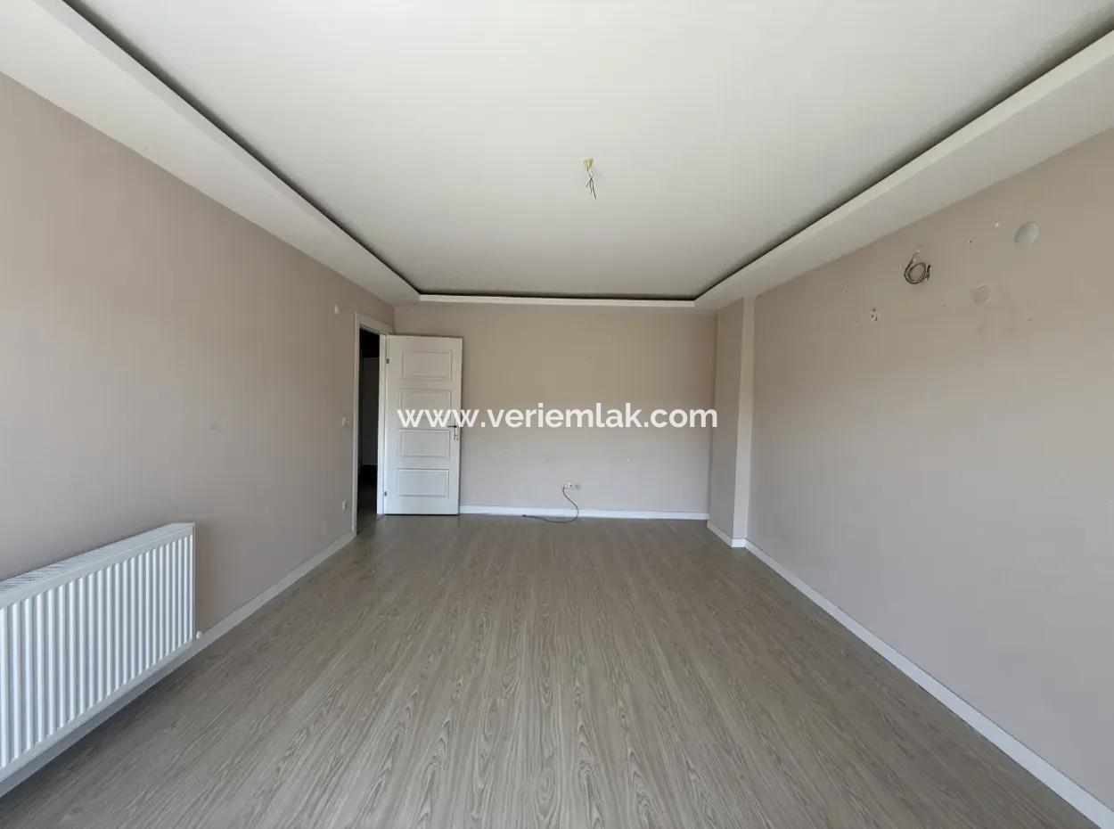 4 2 Duplex Flats For Sale In A Complex With Pool In Seferihisar Çolakibrahimbey Neighborhood