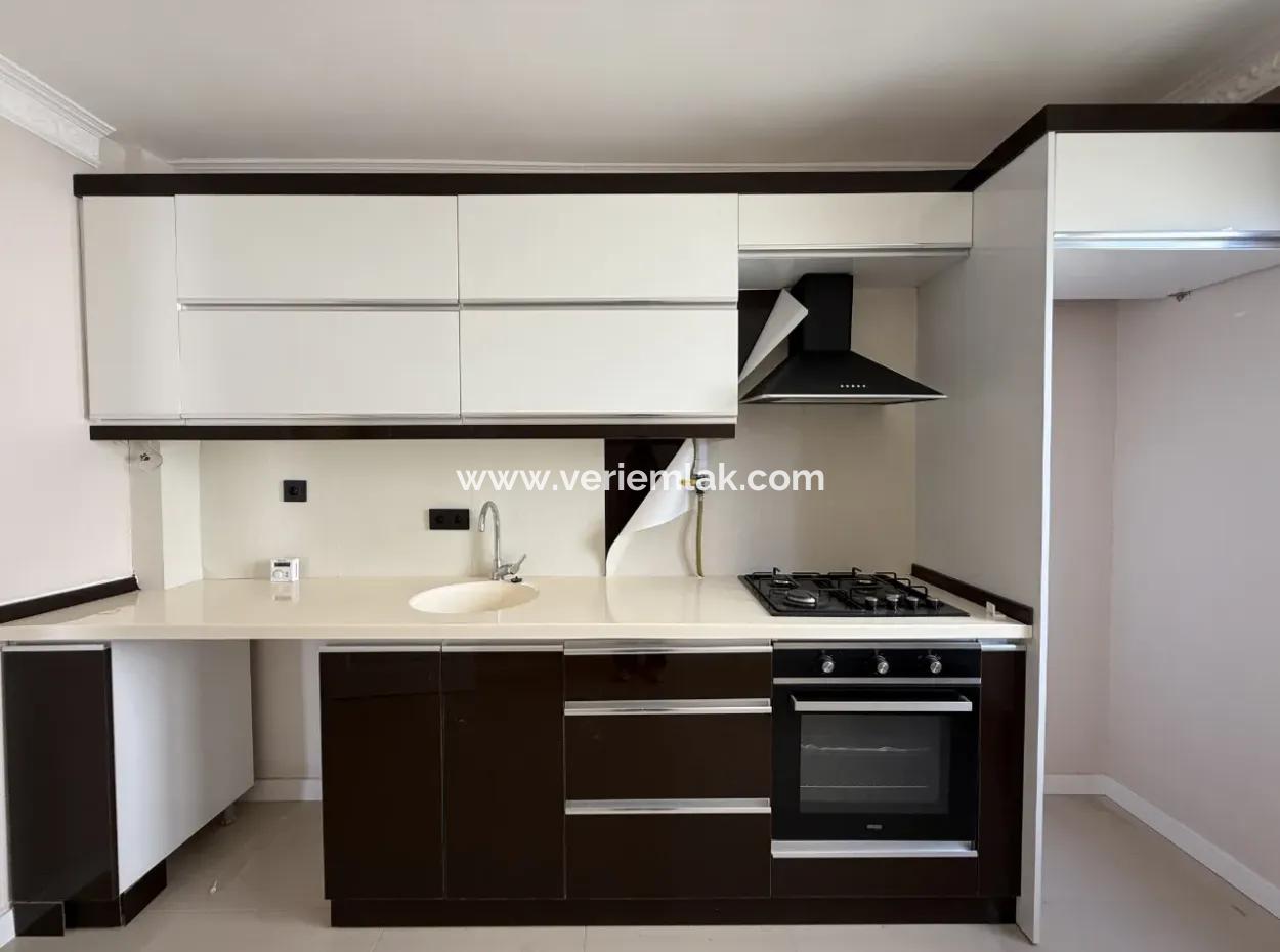 4 2 Duplex Flats For Sale In A Complex With Pool In Seferihisar Çolakibrahimbey Neighborhood