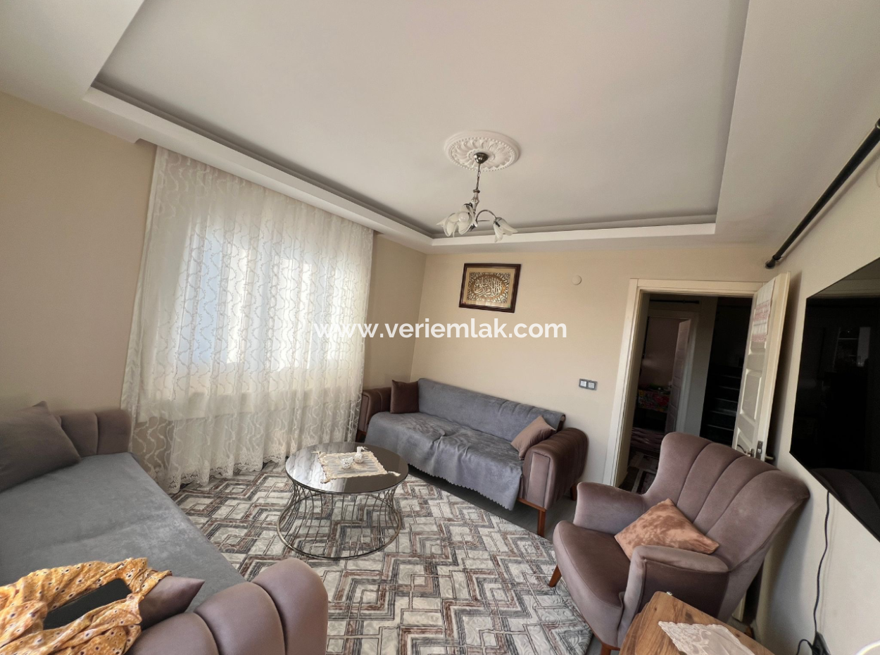 2 1 Indoor Kitchen Apartment For Sale In Seferihisar Çolakibrahim Bey