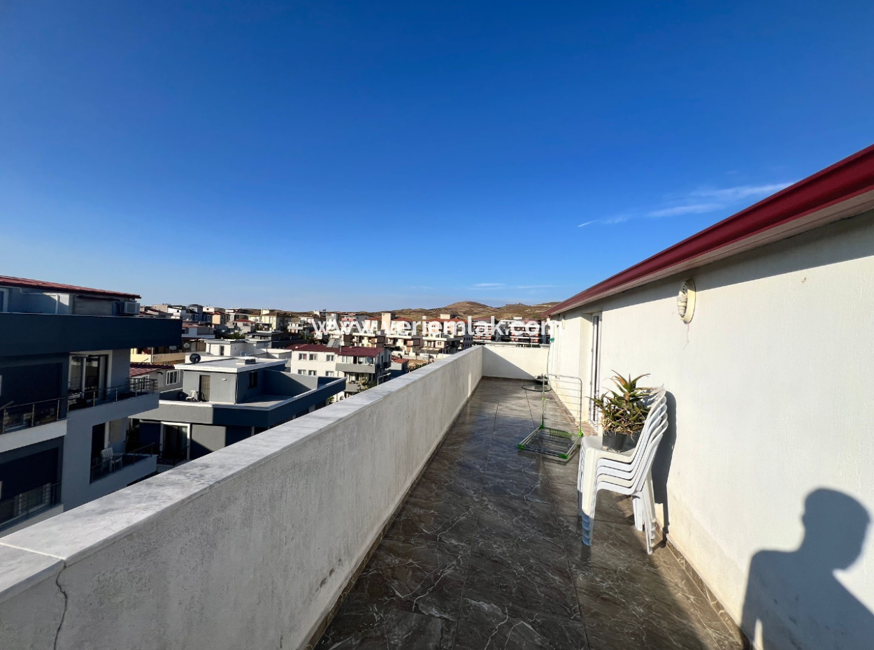 2 1 Indoor Kitchen Apartment For Sale In Seferihisar Çolakibrahim Bey