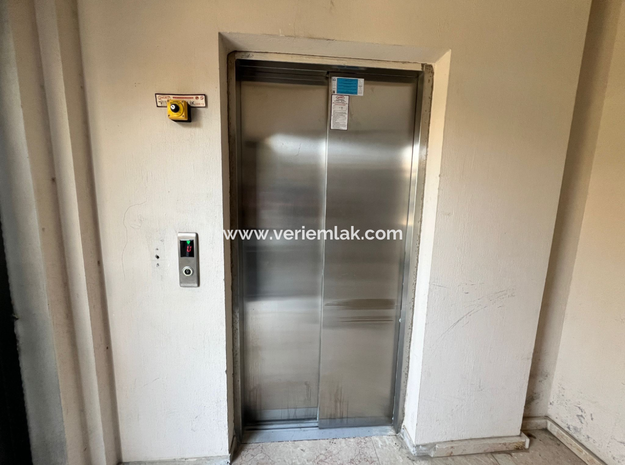 2 1 Indoor Kitchen Apartment For Sale In Seferihisar Çolakibrahim Bey