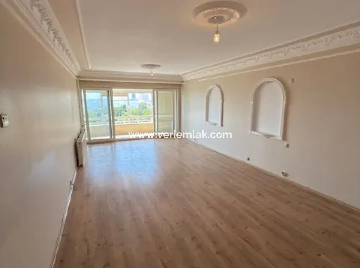 Corner With Magnificent View In Bostanli Atakent, Arakat Parking Lot With Full Sea View