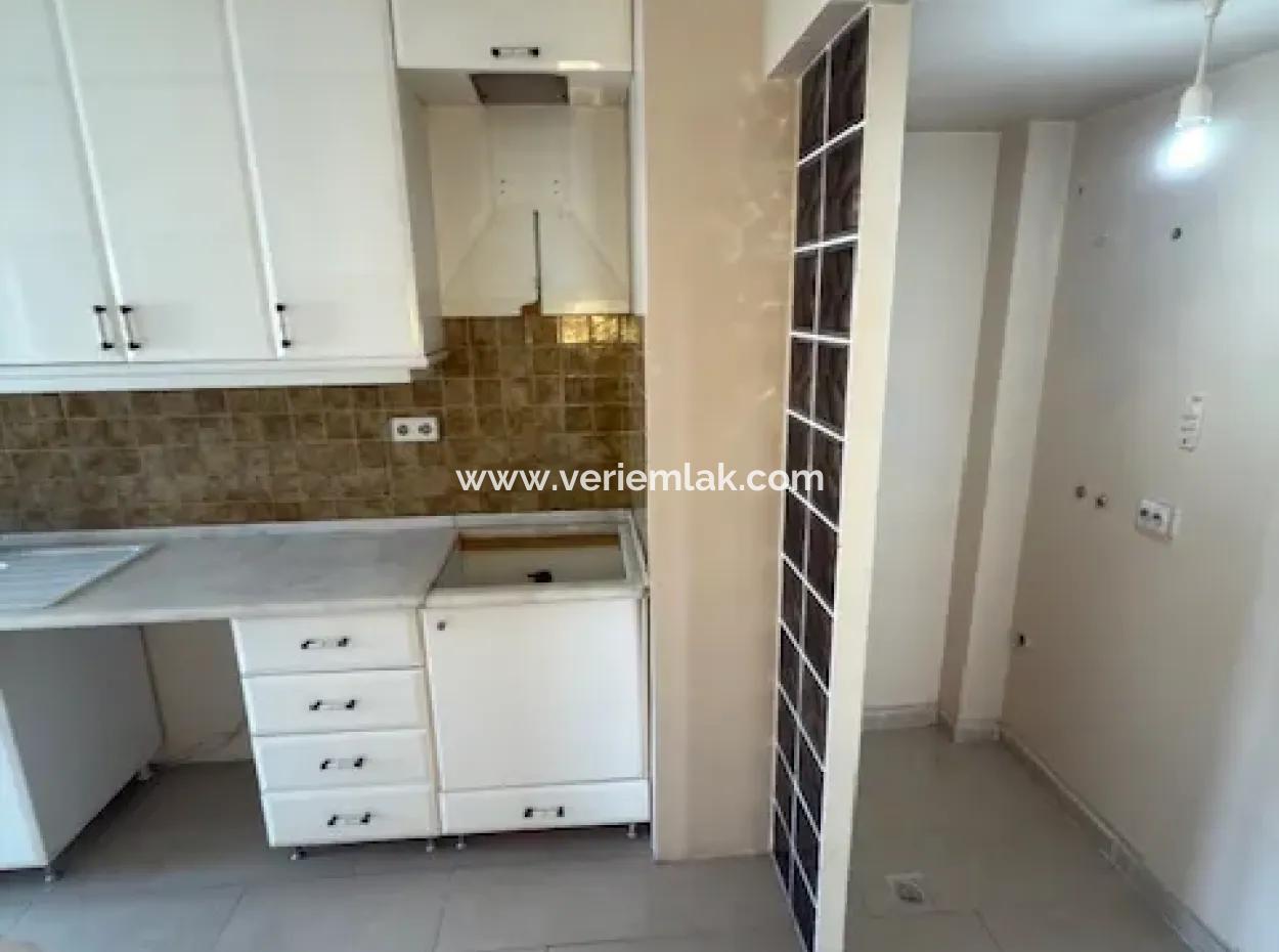 Corner With Magnificent View In Bostanli Atakent, Arakat Parking Lot With Full Sea View