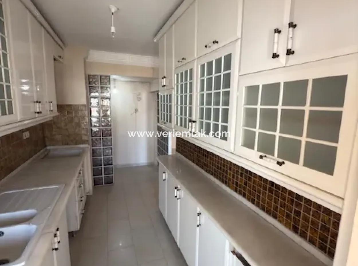 Corner With Magnificent View In Bostanli Atakent, Arakat Parking Lot With Full Sea View