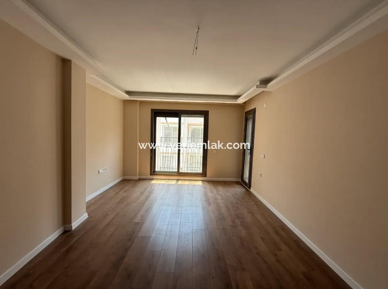 Modern And Luxurious 1 1 Apartment In Seferihisar Çolakibrahimbey!