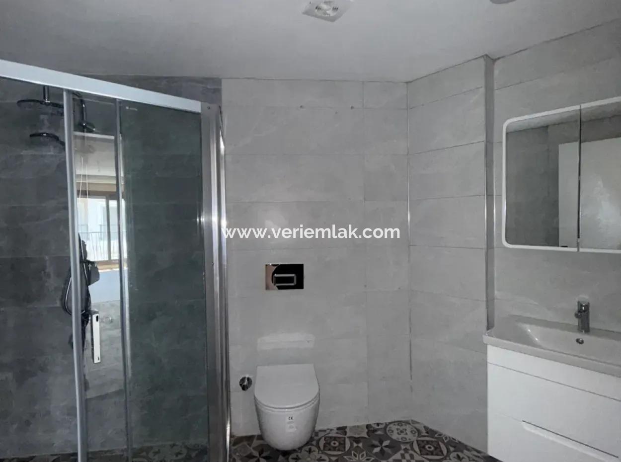 Modern And Luxurious 1 1 Apartment In Seferihisar Çolakibrahimbey!