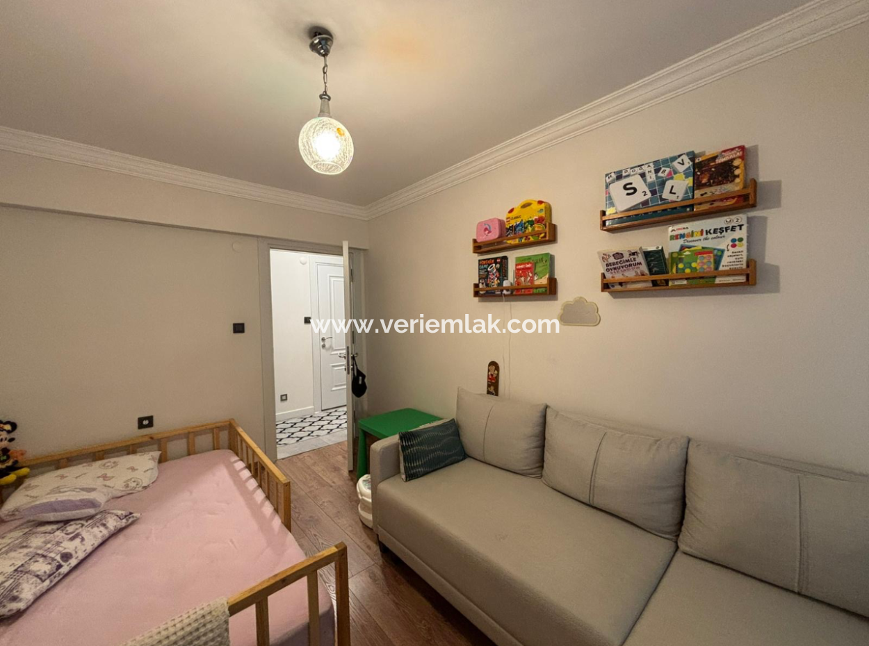 Alsancak Architect Sinanda Cost-Free 3 1 3Rd Floor Opportunity Apartment For Sale!