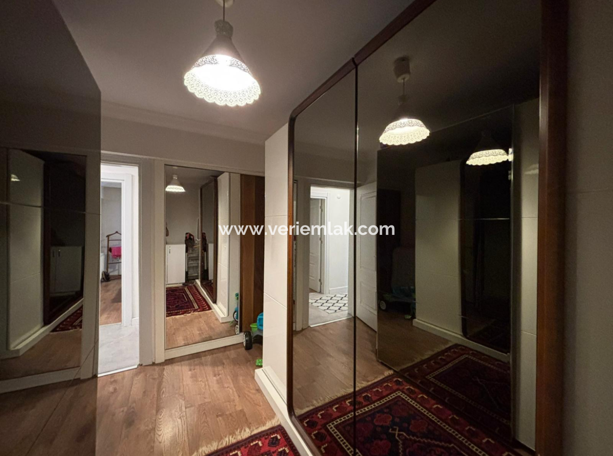 Alsancak Architect Sinanda Cost-Free 3 1 3Rd Floor Opportunity Apartment For Sale!