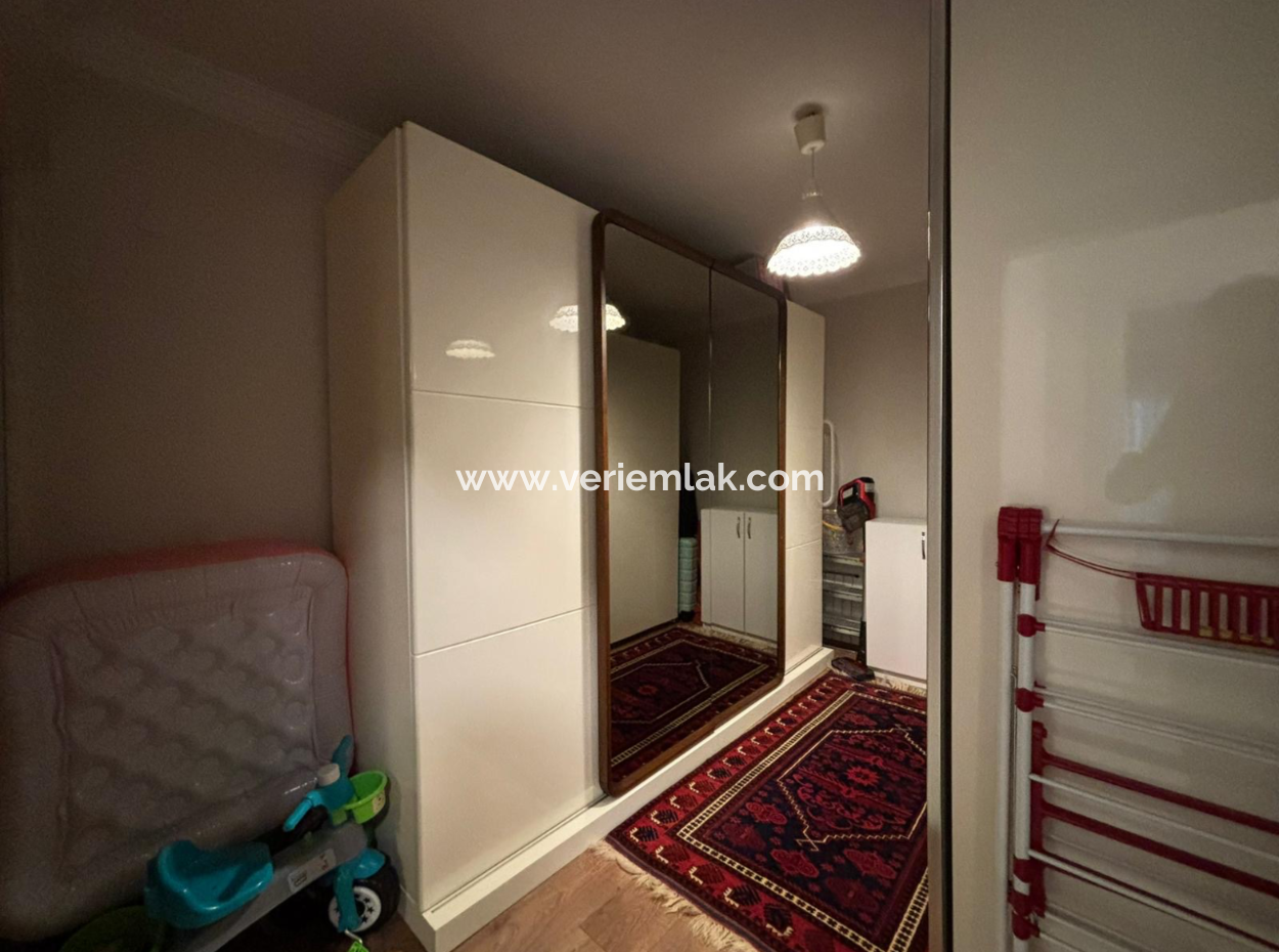 Alsancak Architect Sinanda Cost-Free 3 1 3Rd Floor Opportunity Apartment For Sale!
