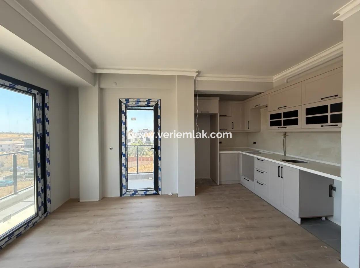 1 1 Apartment Overflowing With Sun In Seferihisar Çolakibrahim Bey