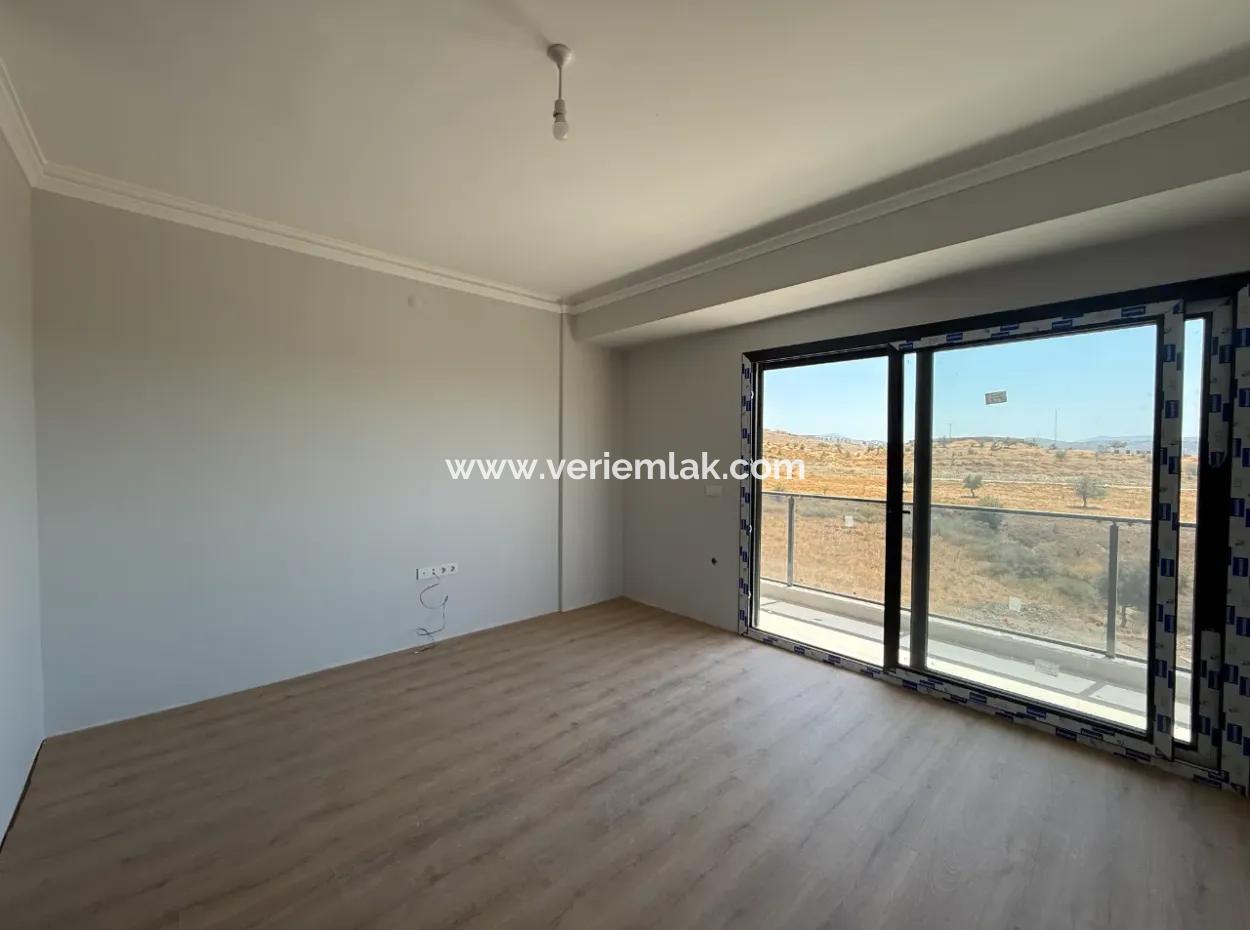 1 1 Apartment Overflowing With Sun In Seferihisar Çolakibrahim Bey