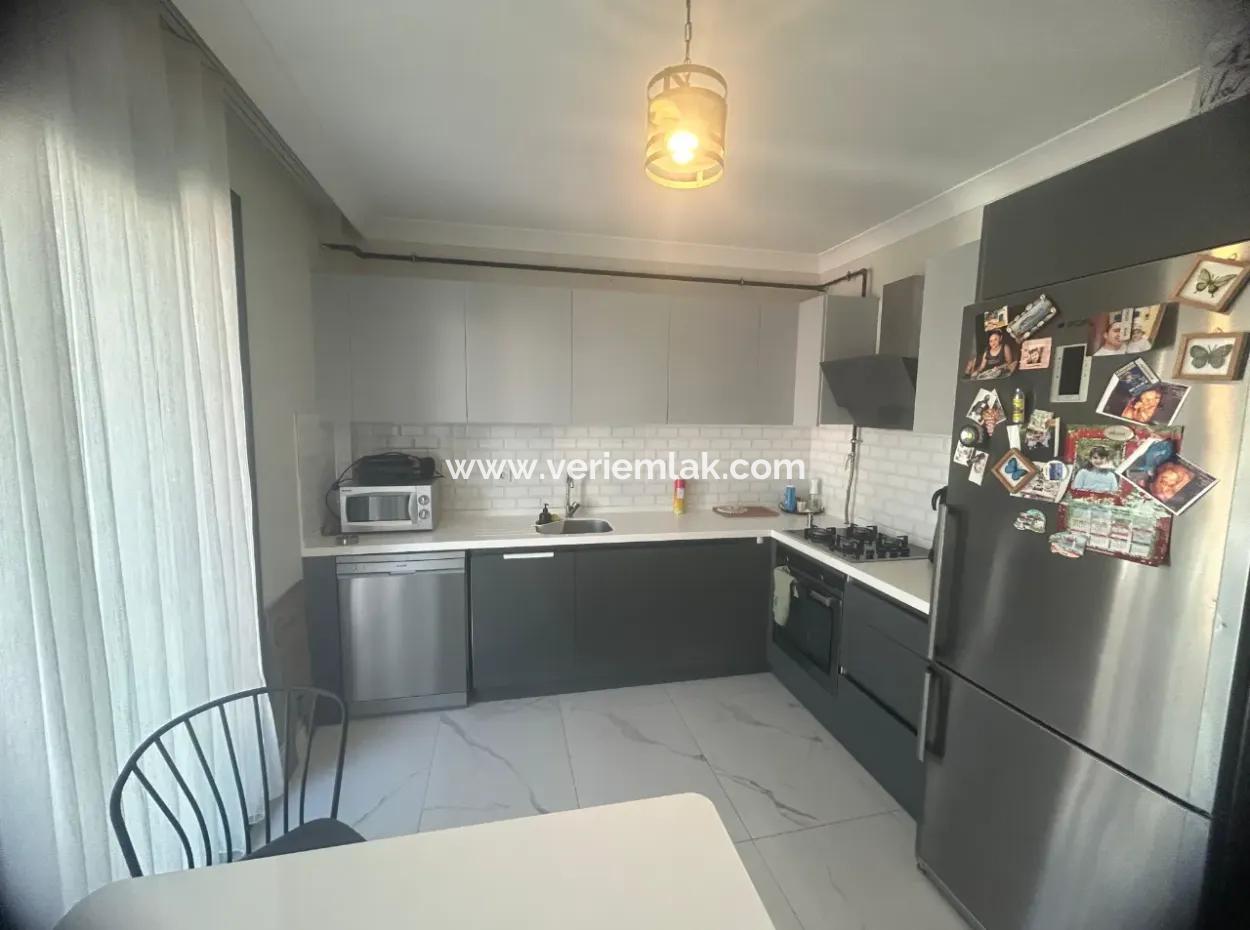 Centrally Located, Spacious And Affordable 2 1 Apartments