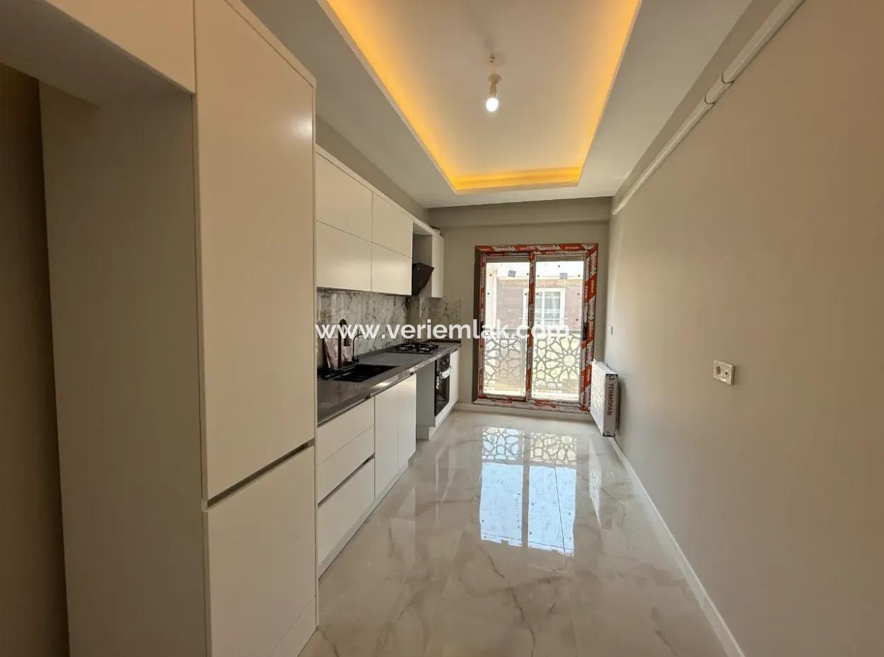 2 In 1 Apartment Designed With Luxury Architecture In Seferihisar Çolakibrahimbey