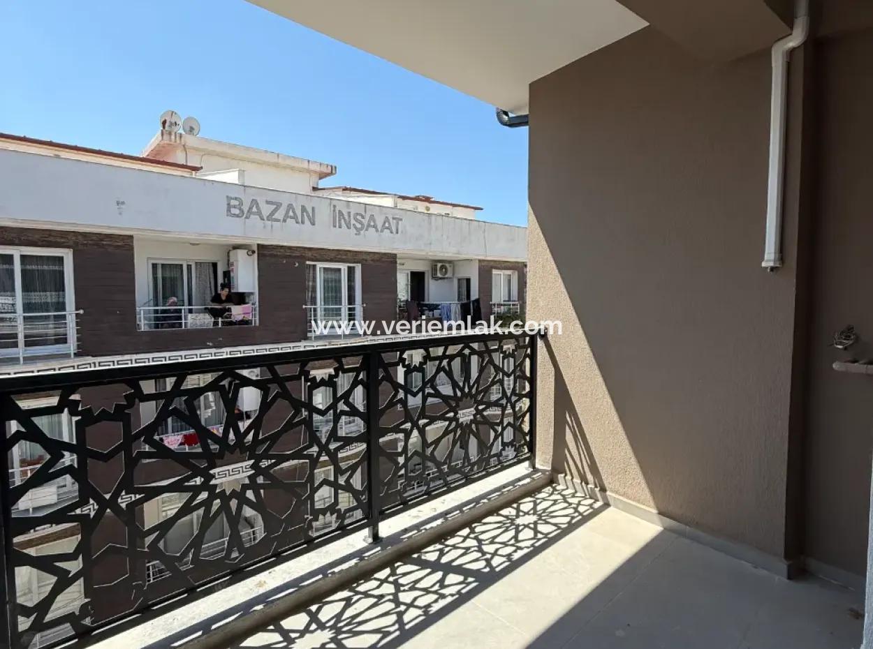 2 In 1 Apartment Designed With Luxury Architecture In Seferihisar Çolakibrahimbey