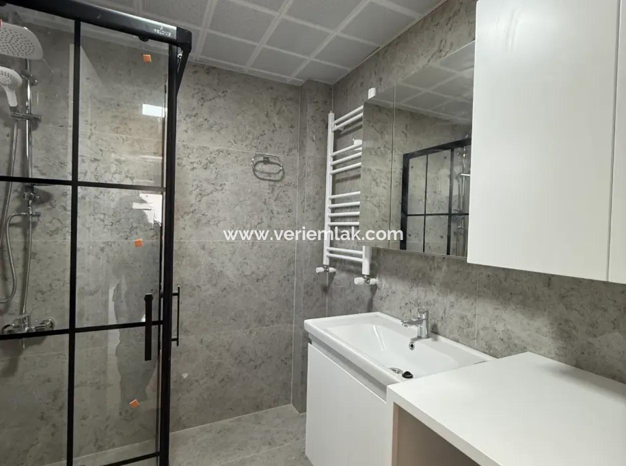 2 In 1 Apartment Designed With Luxury Architecture In Seferihisar Çolakibrahimbey