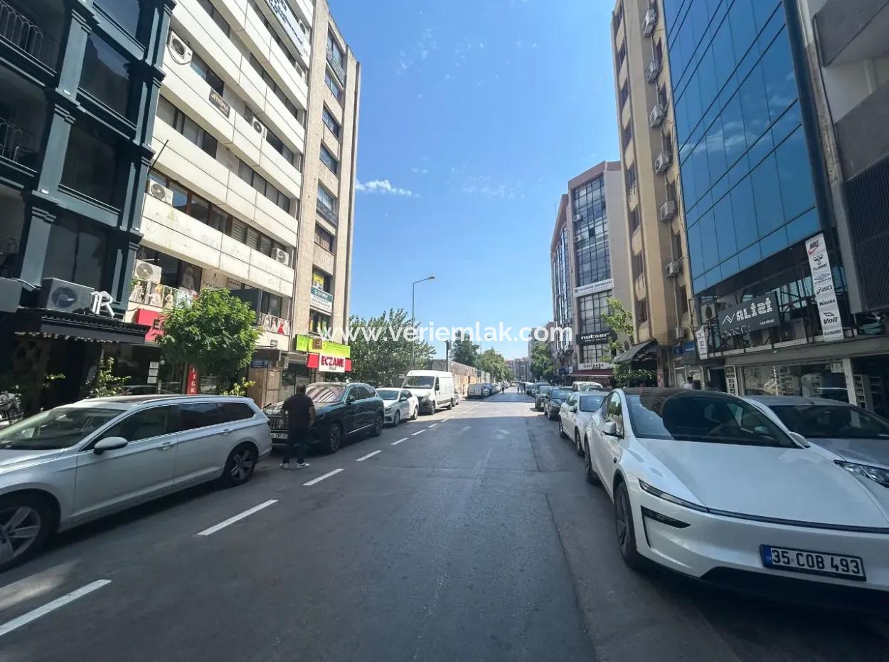 70M2 Office For Rent In A Cleanly Maintained Business Building On Hürriyet Boulevard