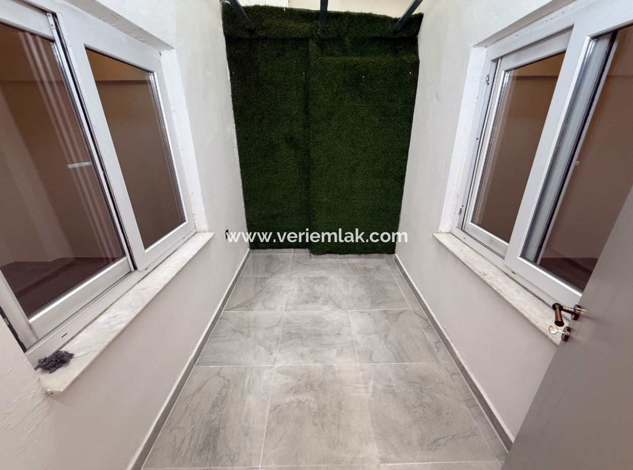 Free Of Cost On A Fully Renovated Street Near University Of Economics