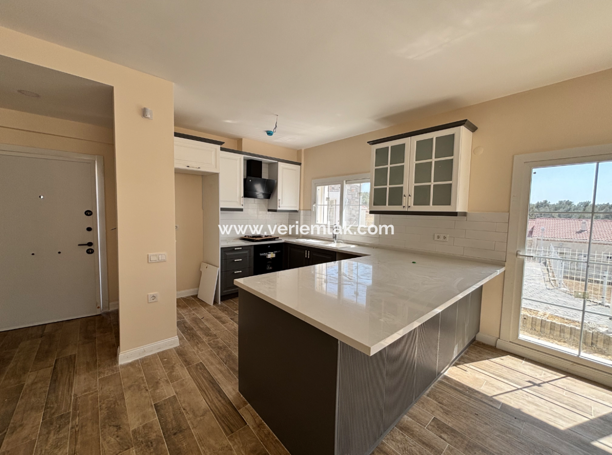 3 1 Flats For Sale In Modern Architectural Duplex In Seferihisar İhsaniye Village