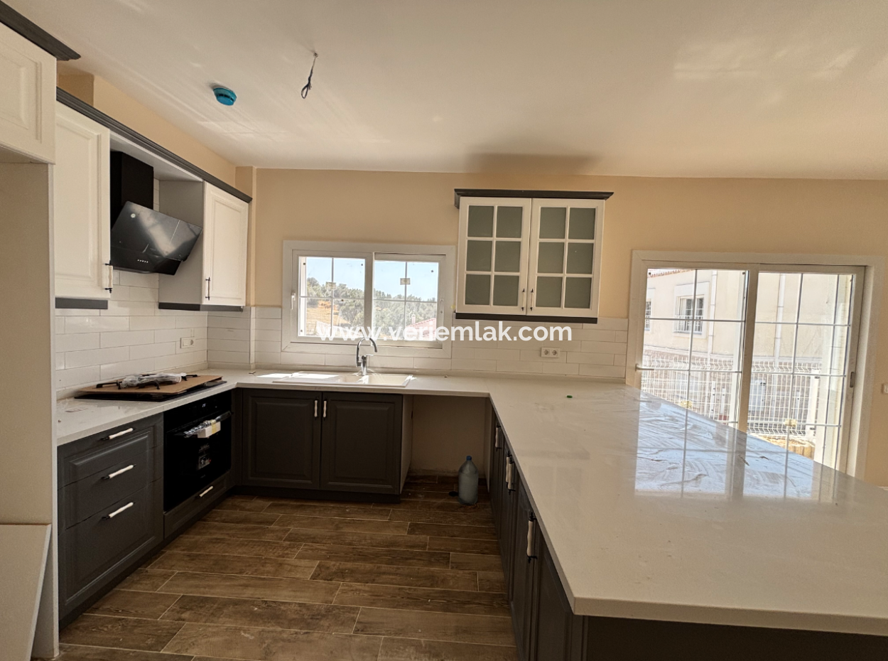 3 1 Flats For Sale In Modern Architectural Duplex In Seferihisar İhsaniye Village