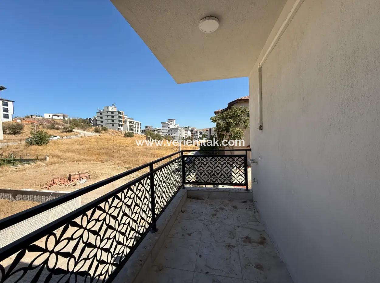 2 1 Flat For Sale In A Corner Location In Seferihisar Gözsüzler