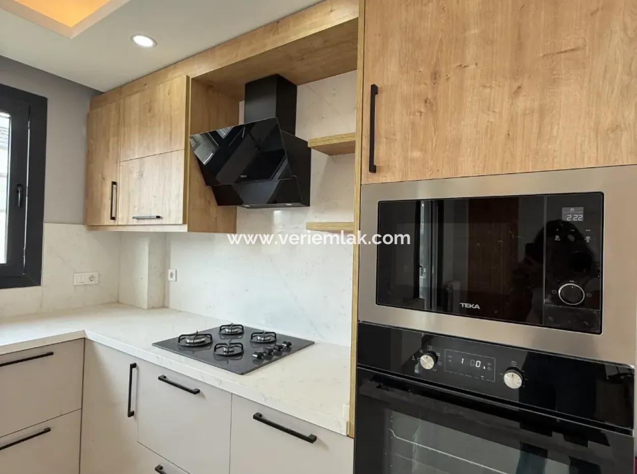 Sea View, Pool, Corner Detached Villa In Seferihisar Akarca Elmastaş