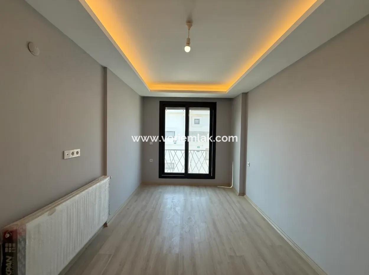 Sea View, Pool, Corner Detached Villa In Seferihisar Akarca Elmastaş