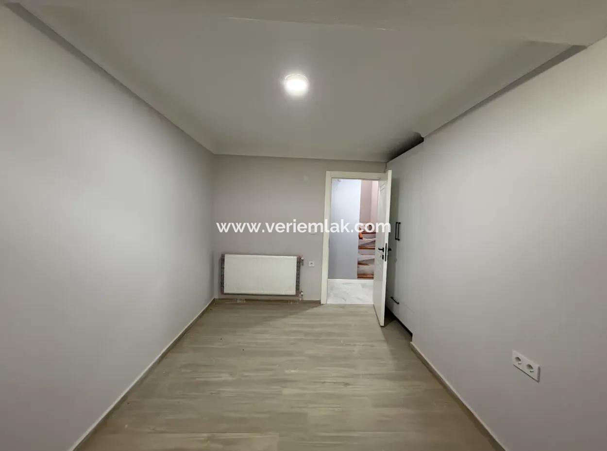 Sea View, Pool, Corner Detached Villa In Seferihisar Akarca Elmastaş