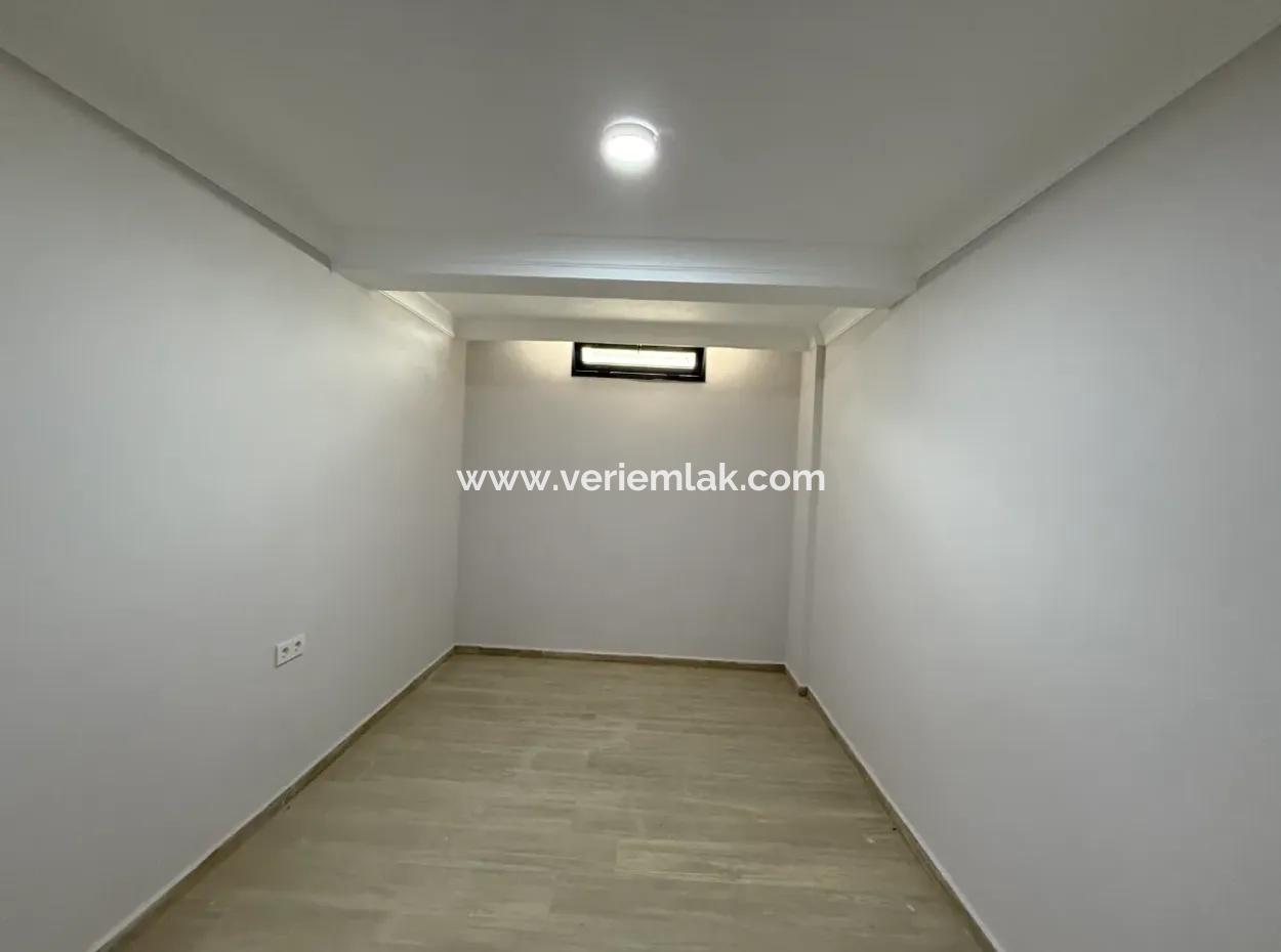 Sea View, Pool, Corner Detached Villa In Seferihisar Akarca Elmastaş