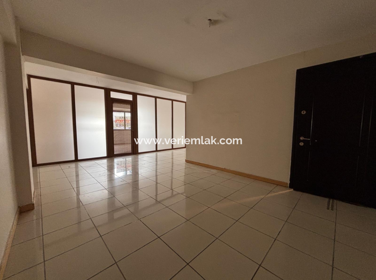 100 M2 Workplace For Rent On Alsancak Kıbrıs Şehitleri Street