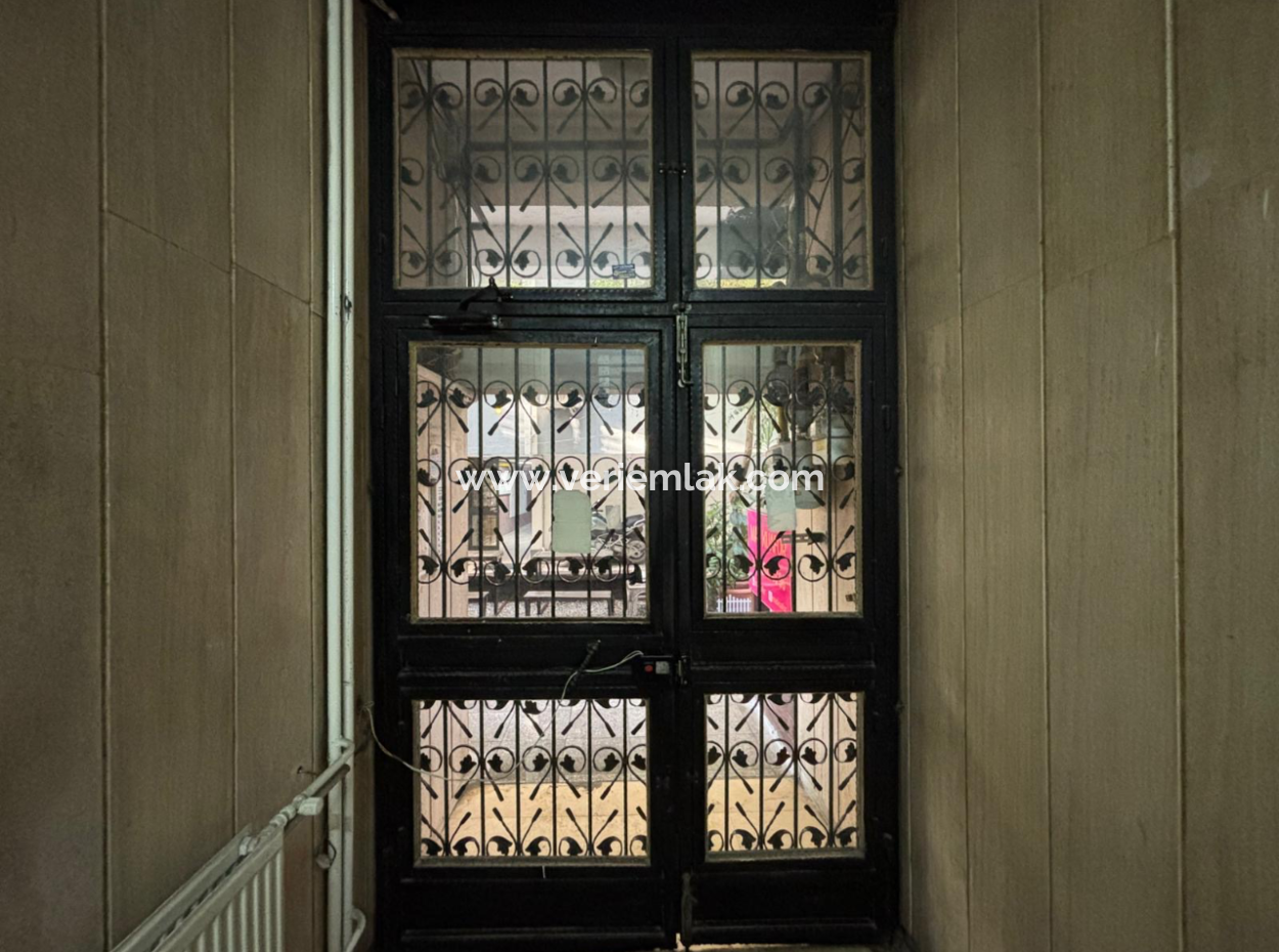 1 1 Apartment For Rent With Elevator Opposite Alsancak Private Health Hospital!