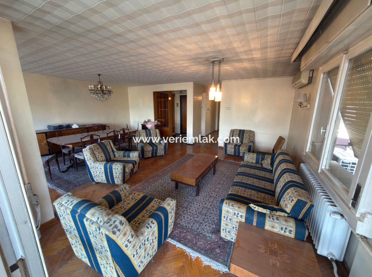 Mansion Flat With Corner Parking Lot In Küçükyali Quarantine Square Without Dark Room