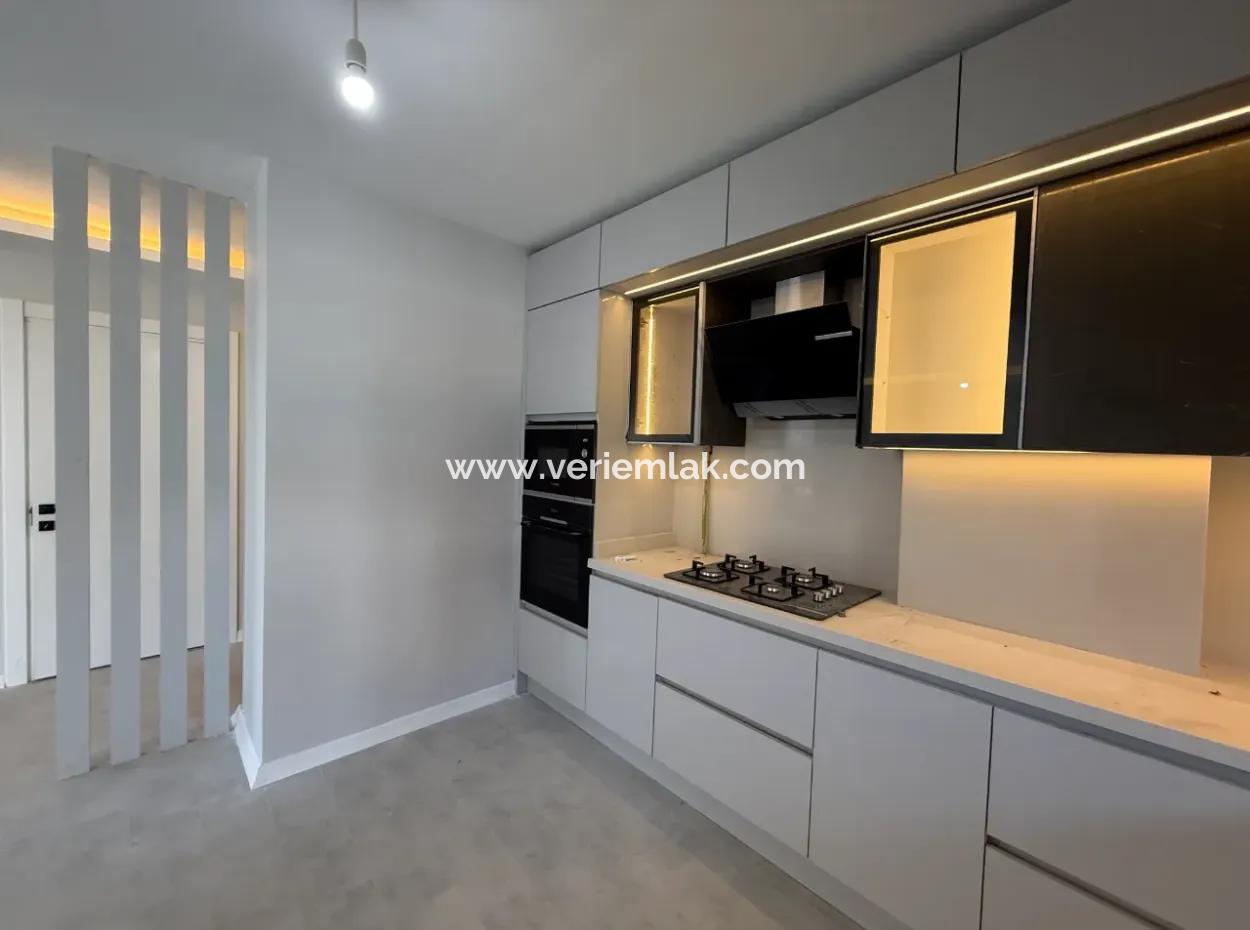 Centrally Location Villa For Sale In Seferihisar Çolakibrahimbey Neighborhood