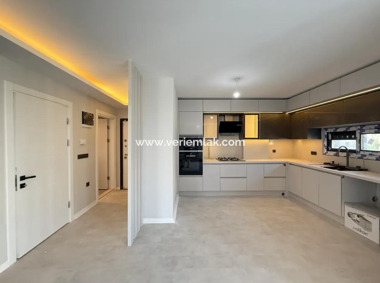 Centrally Location Villa For Sale In Seferihisar Çolakibrahimbey Neighborhood