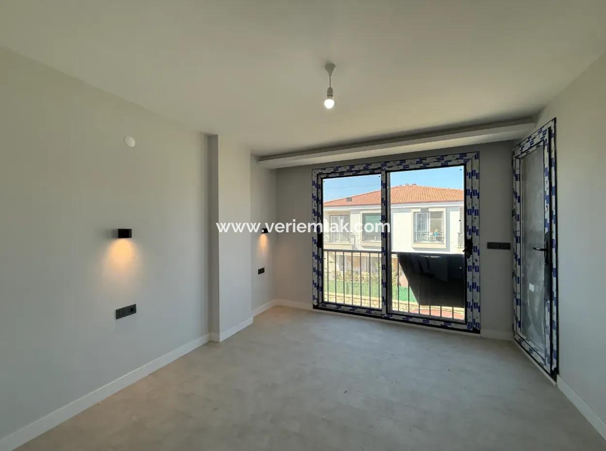 Centrally Location Villa For Sale In Seferihisar Çolakibrahimbey Neighborhood