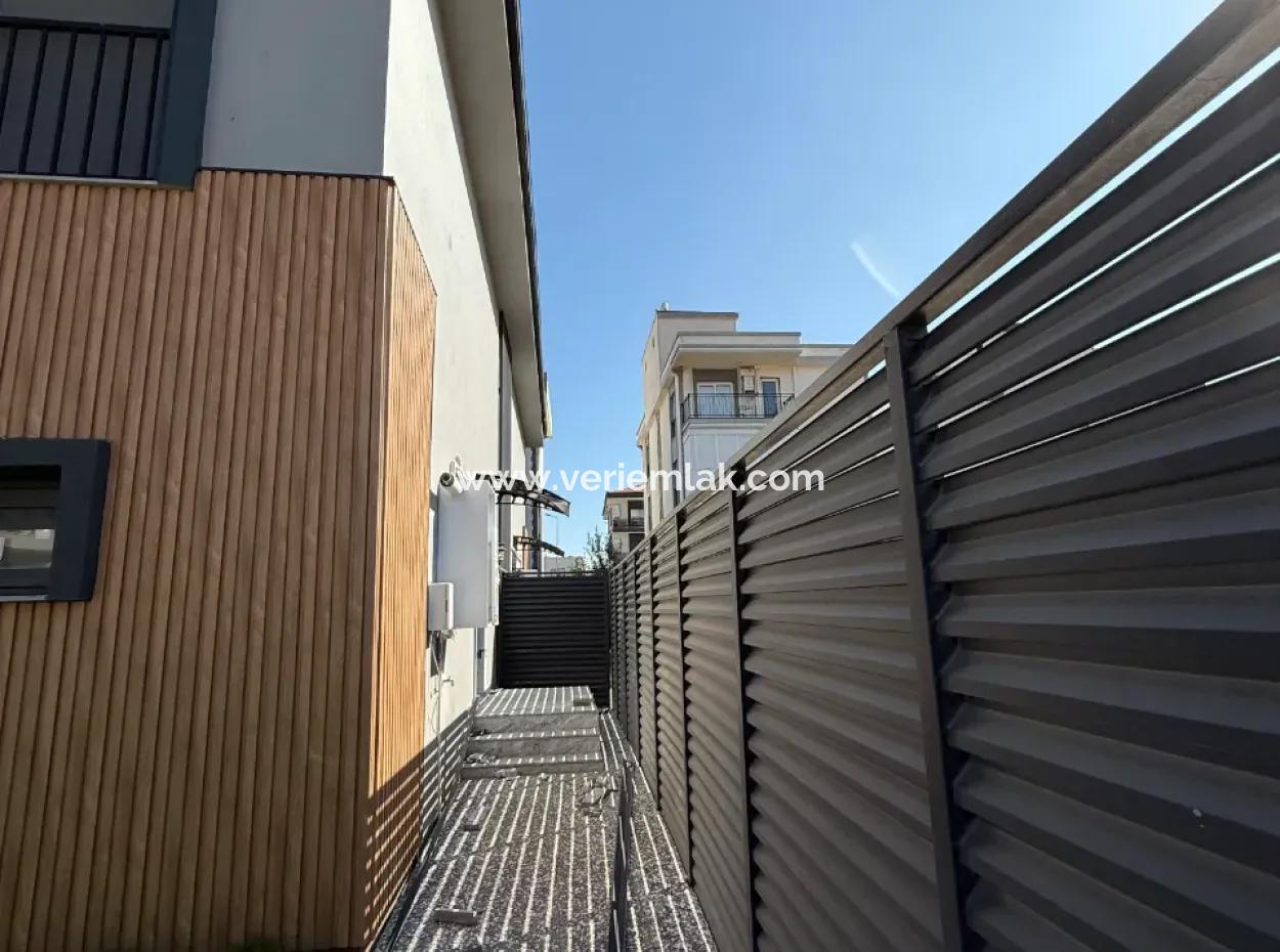 Centrally Location Villa For Sale In Seferihisar Çolakibrahimbey Neighborhood