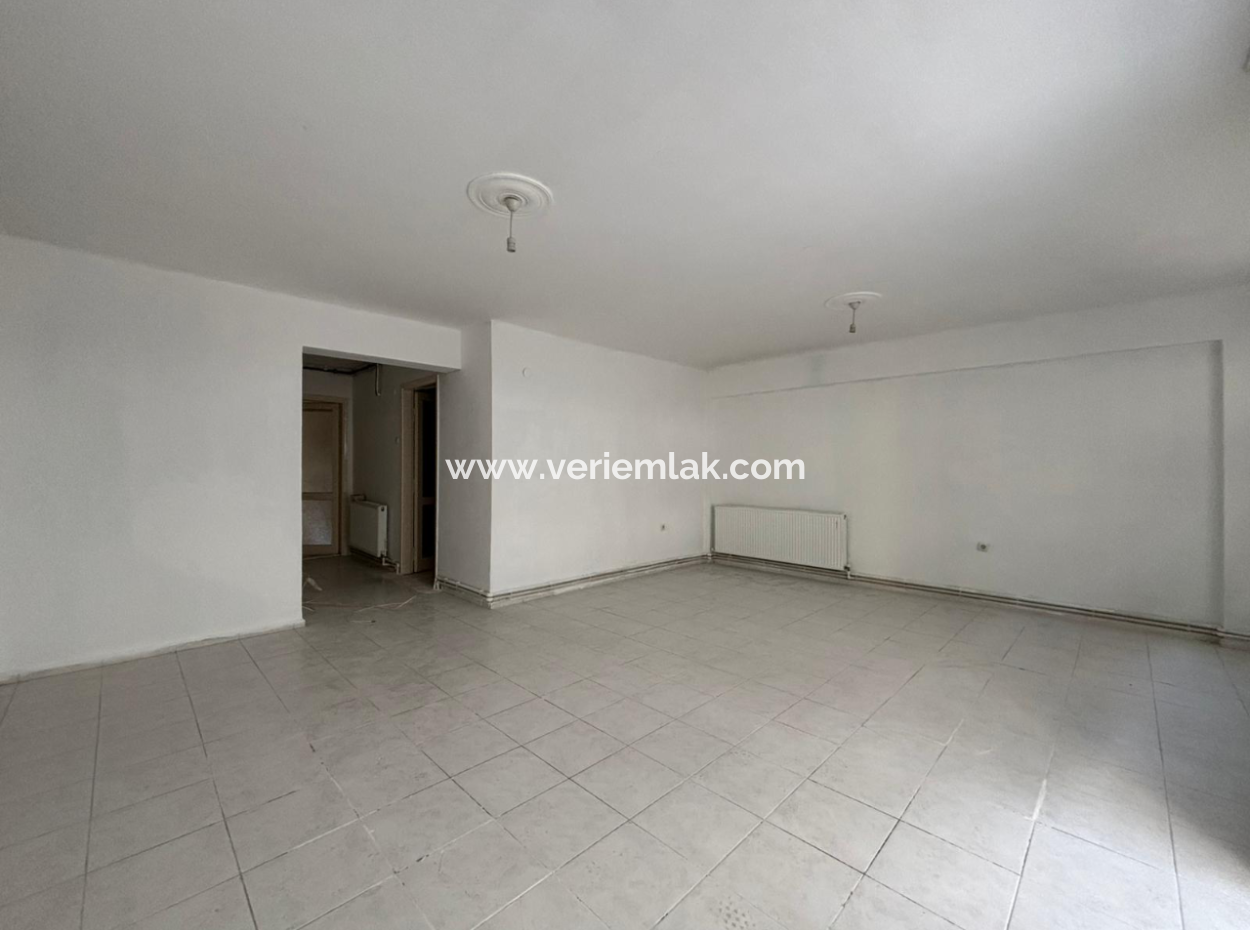 2Nd Floor 3 1 Workplace For Rent With Combined Elevator In Alsancak Cyprus Martyrs!