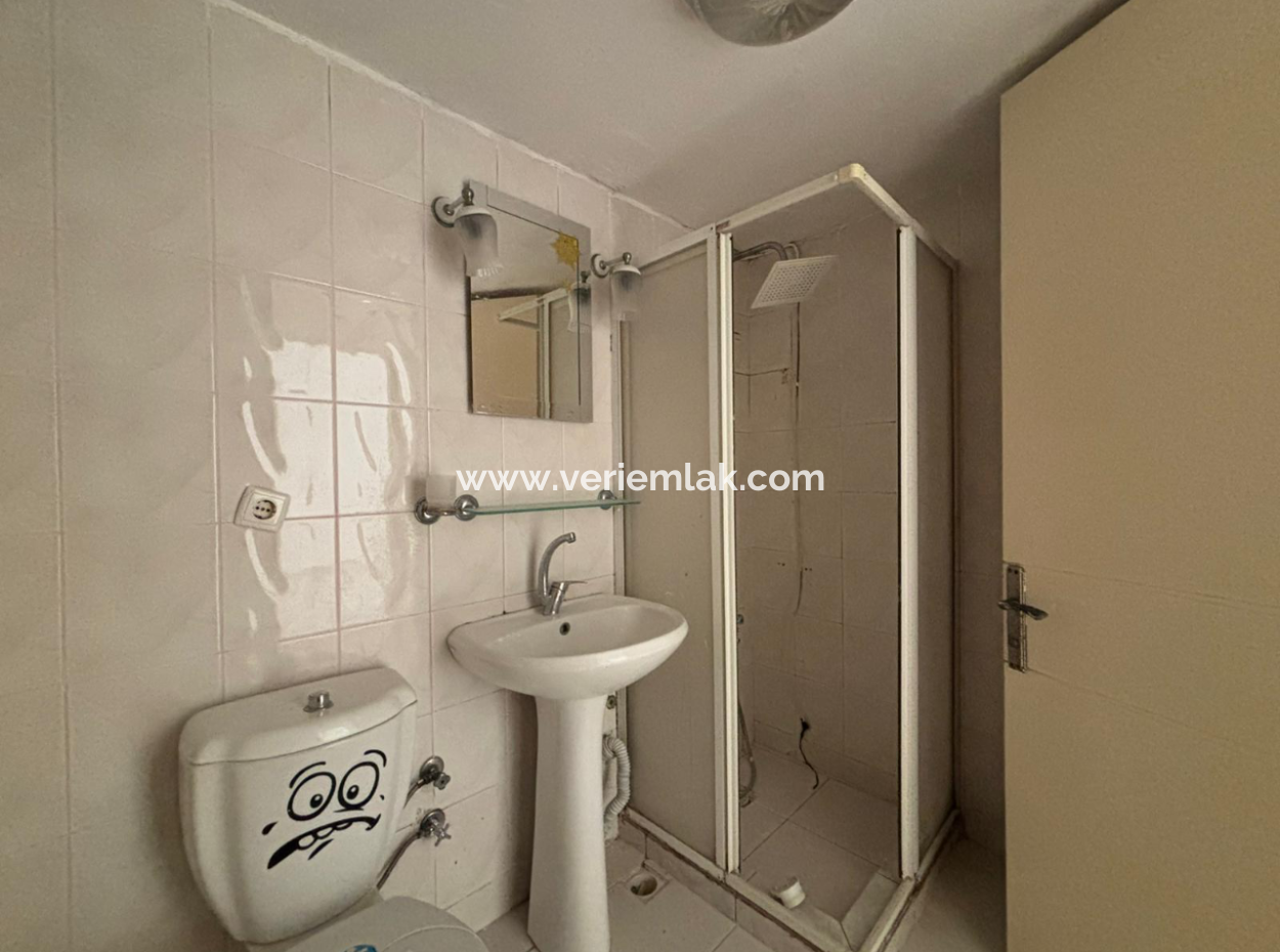 2Nd Floor 3 1 Workplace For Rent With Combined Elevator In Alsancak Cyprus Martyrs!