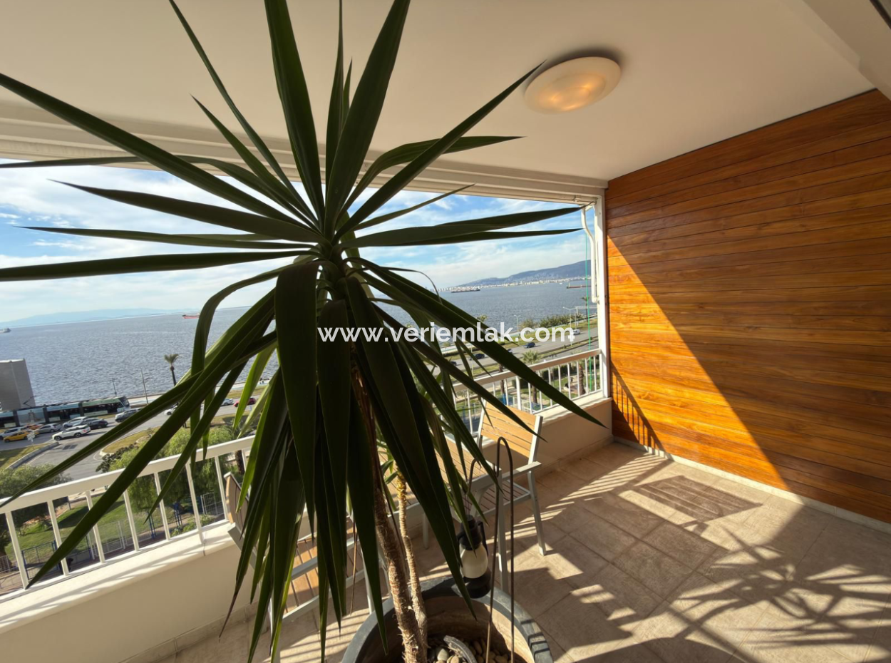 Fully Renovated Mezzanine Mansion Flat With 4 1 Parking Lot In Karataş