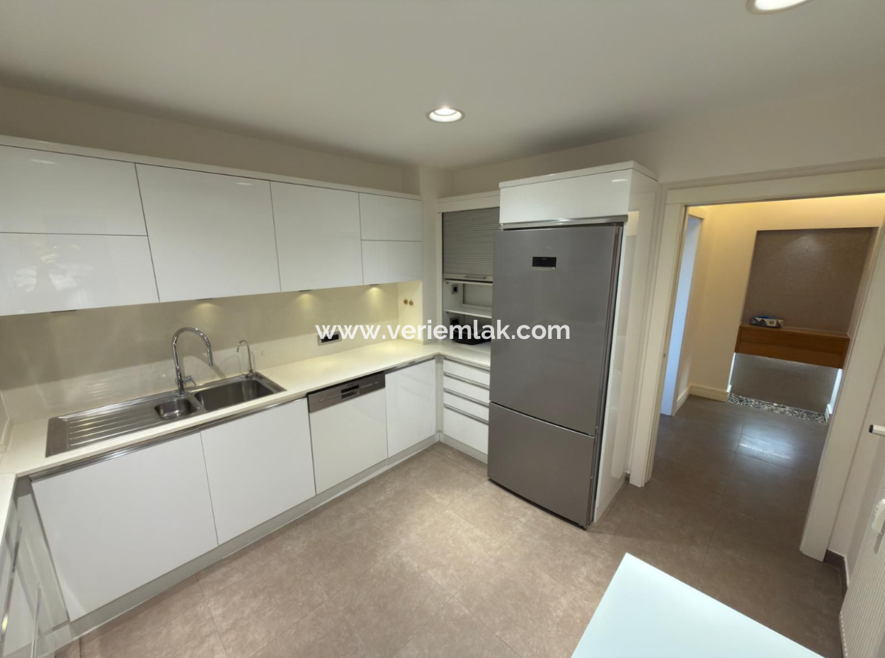 Fully Renovated Mezzanine Mansion Flat With 4 1 Parking Lot In Karataş