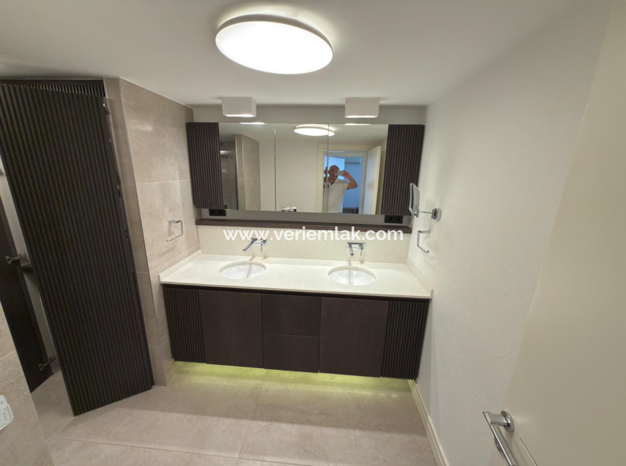 Fully Renovated Mezzanine Mansion Flat With 4 1 Parking Lot In Karataş