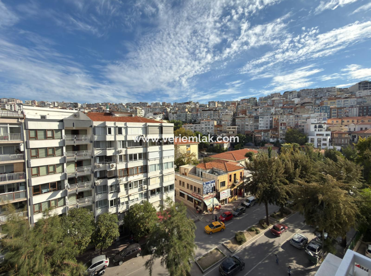 Fully Renovated Mezzanine Mansion Flat With 4 1 Parking Lot In Karataş