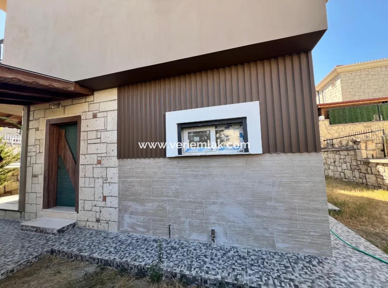 Fully Detached 4 1 Sea View Villa In Seferihisar Akarca – Elmastaş Area
