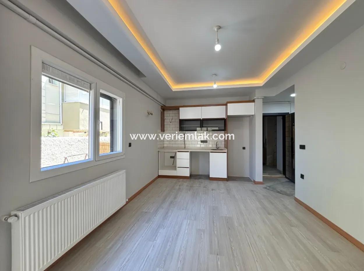 2 1 Flat For Rent With Garden Use And Warehouse In Seferihisar Gözsüzler