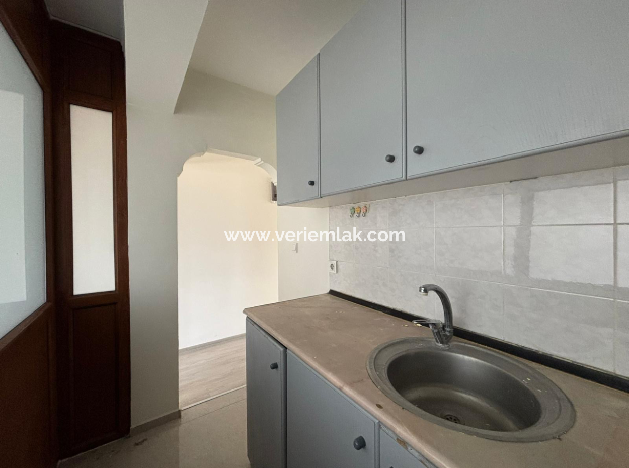 Workplace For Rent Opposite The Hospital Emergency In Alsancak Aliçetinkaya!
