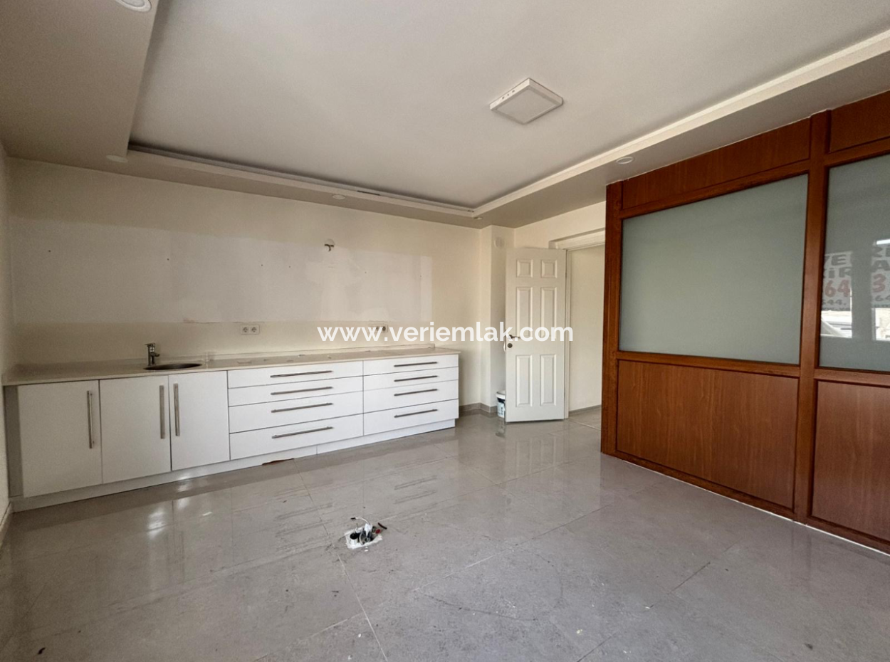 Workplace For Rent Opposite The Hospital Emergency In Alsancak Aliçetinkaya!