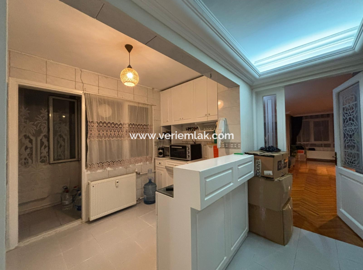 Alsancak Dünyagöz Opposite Furnished 3 1 130 M2 2. Floor Apartment For Rent!