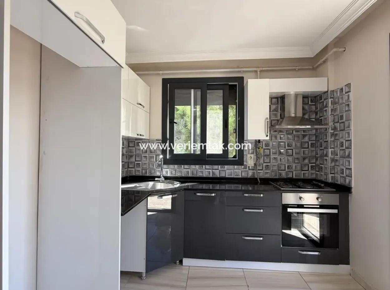 2 1 Flats For Sale On The Most Popular Street Of Seferihisar, Free Of Charge And Suitable For Credit