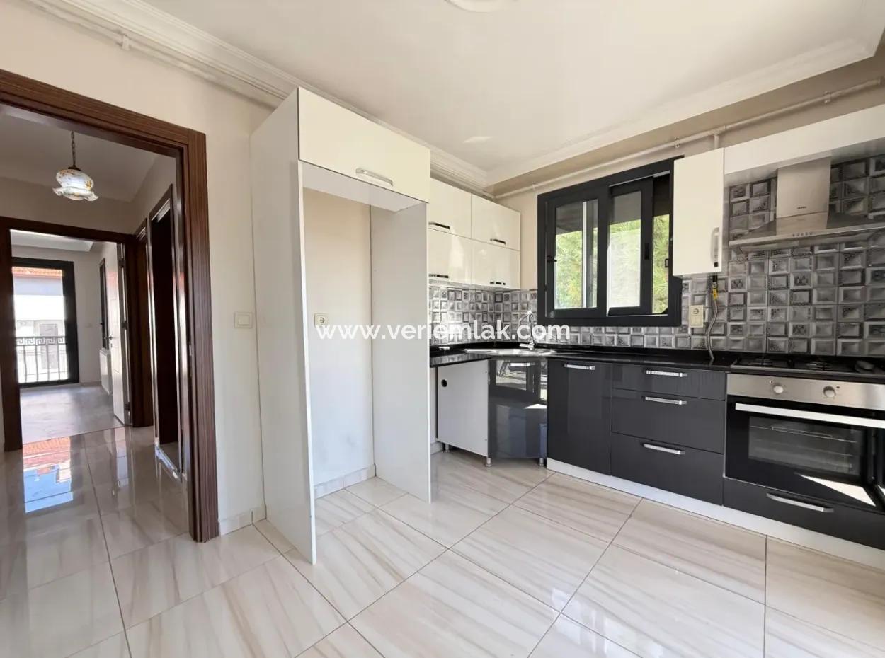 2 1 Flats For Sale On The Most Popular Street Of Seferihisar, Free Of Charge And Suitable For Credit