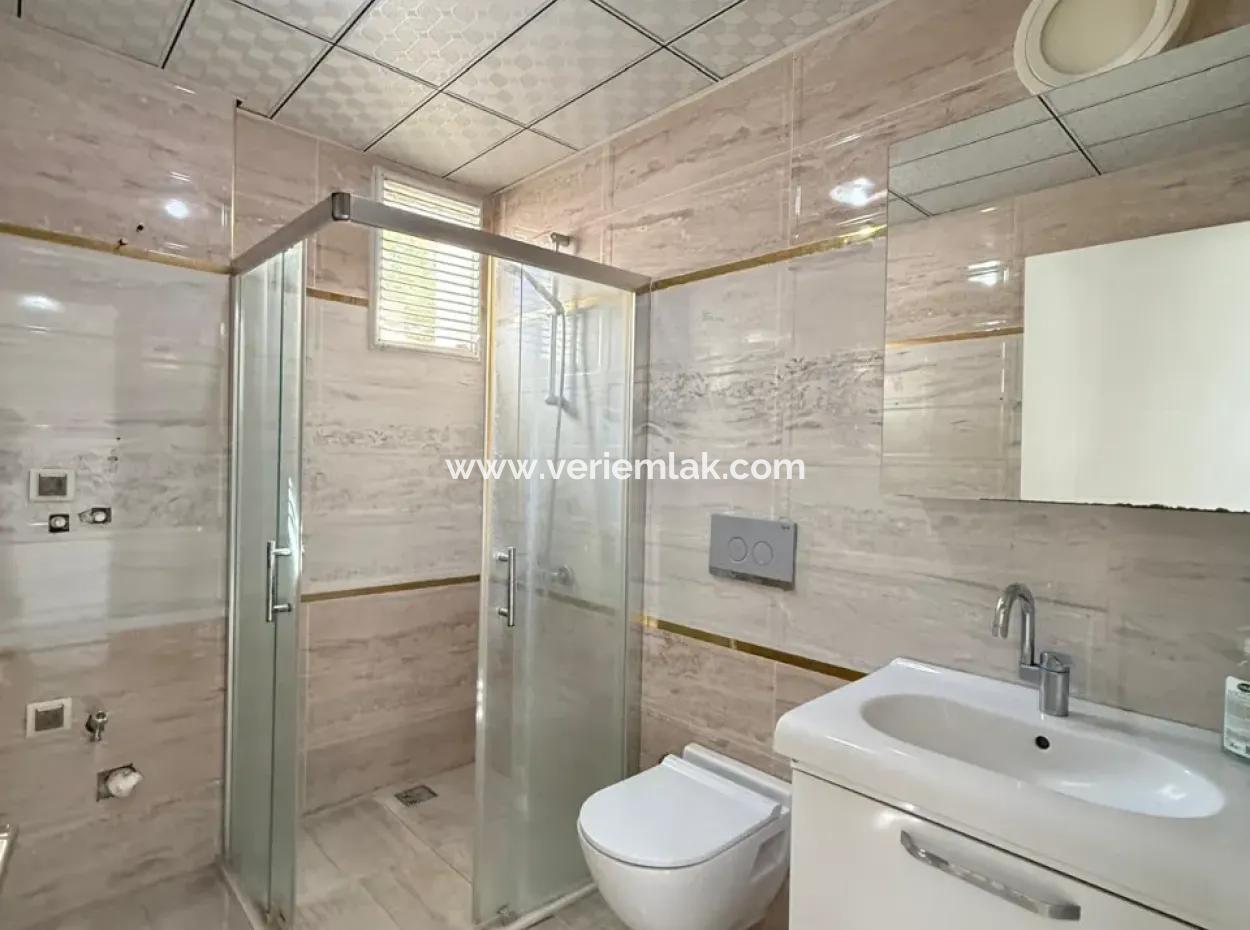 2 1 Flats For Sale On The Most Popular Street Of Seferihisar, Free Of Charge And Suitable For Credit